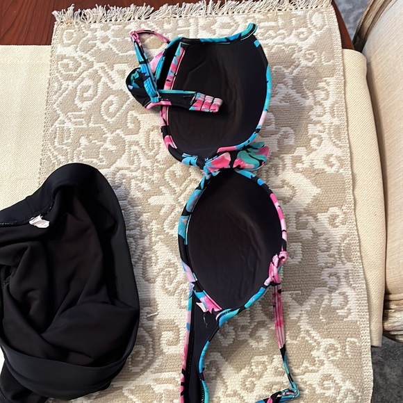 SO Medium Bikini with Padded Bra in EUC - Picture 5 of 6